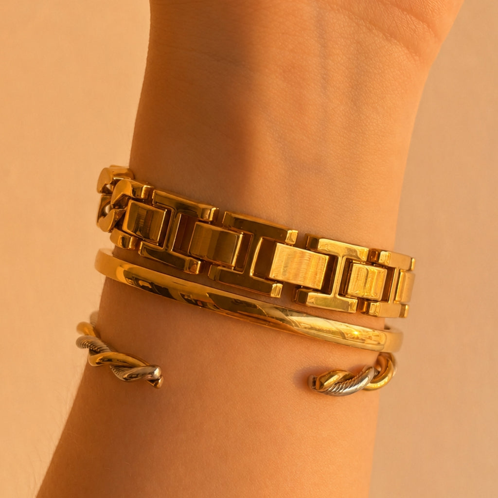 sfeerfoto-kyma-watch-goud-2